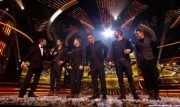 Take That au X Factor 12-12-2010 D73938111017189